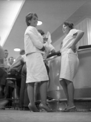 Merle Thornton and Rosemary Bognor protesting at the Regatta Hotel in 1965. Photo: The Courier-Mail